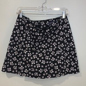 Vintage Herman Geist Black & White Flower Skort